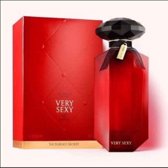 DELUXE Victoria’s Secret Valentine’s Day gift - Picture 3 of 6